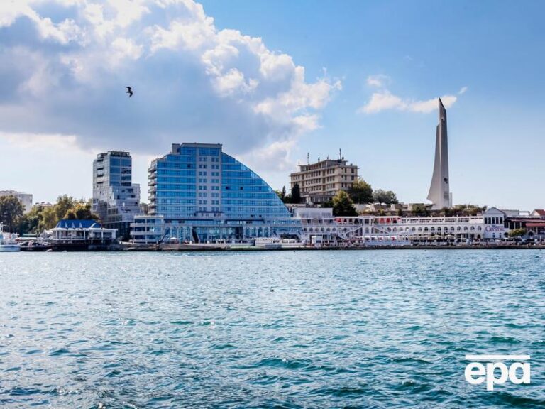 Окупанти відмовилися проводити військовий парад у Севастополі