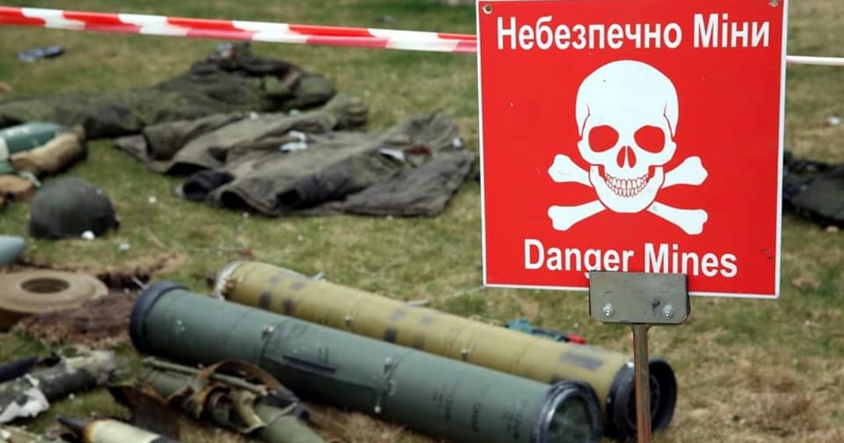 Сертифицирован первый тяжелый украинский дистанционный комплекс гуманитарного разминирования «ГАРТ 5100» — очищает 2 га за день (ФОТО) Сертифицирован первый тяжелый украинский дистанционный комплекс гуманитарного разминирования «ГАРТ 5100» — очищает 2 га за день (ФОТО)