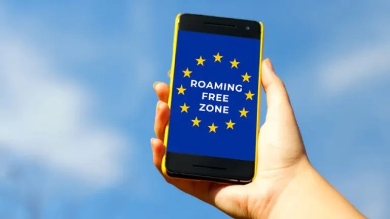 Зеленський підписав закон про приєднання України до роумінгової зони ЄС