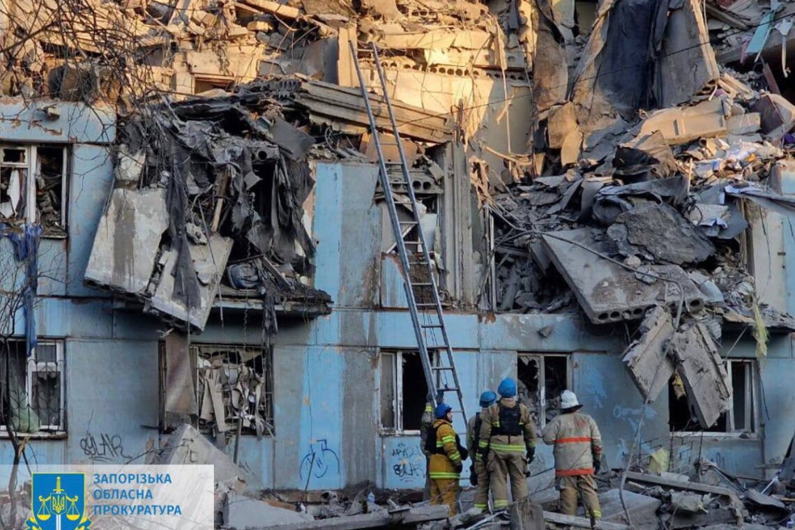 В Запорожье увеличилось количество пострадавших в результате российского обстрела В Запорожье увеличилось количество пострадавших в результате российского обстрела