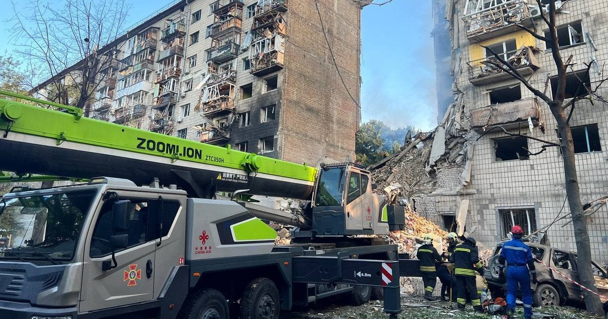 Столица террора не боится. Киев выдержал баллистику, кассетные снаряды и рой «Шахедов», но пострадали люди, инфраструктура