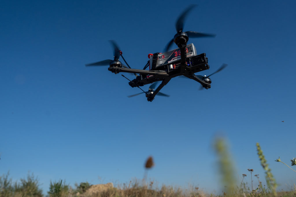 Від початку року Міноборони поставило на фронт понад 1 млн FPV-дронів – Шмигаль
