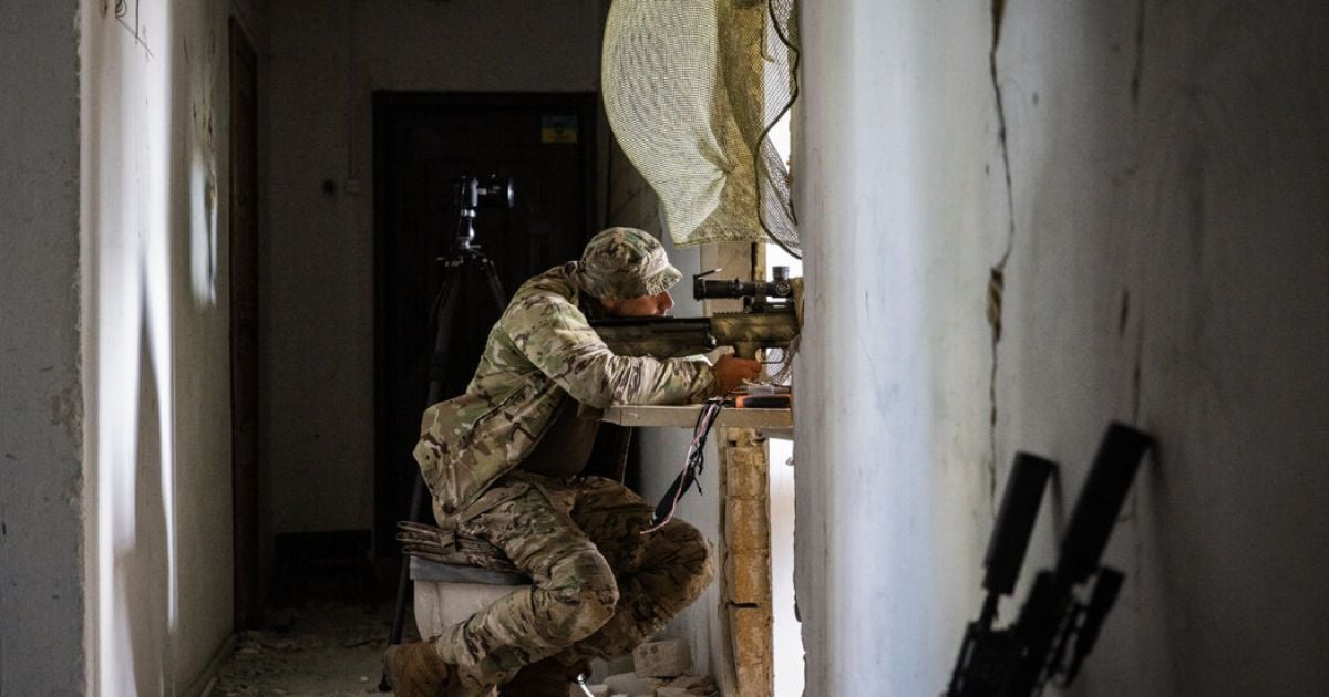 Побив світовий рекорд: як український снайпер ліквідував ворога з найдовшої відстані Побив світовий рекорд: як український снайпер ліквідував ворога з найдовшої відстані
