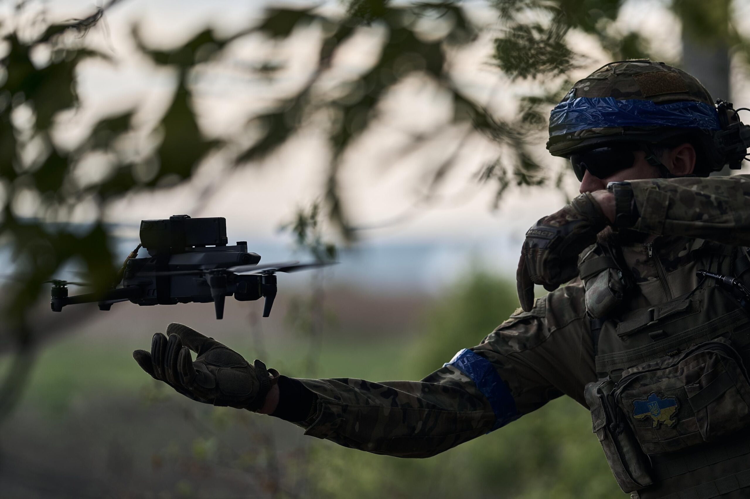 Бійці «Сталевого кордону» спопілили захисні споруди зс рф в Курській області. Разом з російськими вояками – ДПСУ