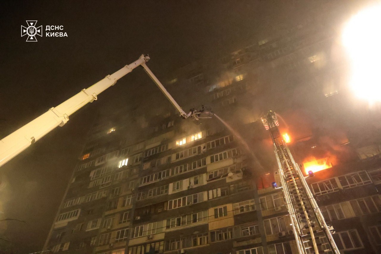 Масована атака РФ на Київ 10 жовтня: 12 постраждалих, частина міста без світла (ФОТО)