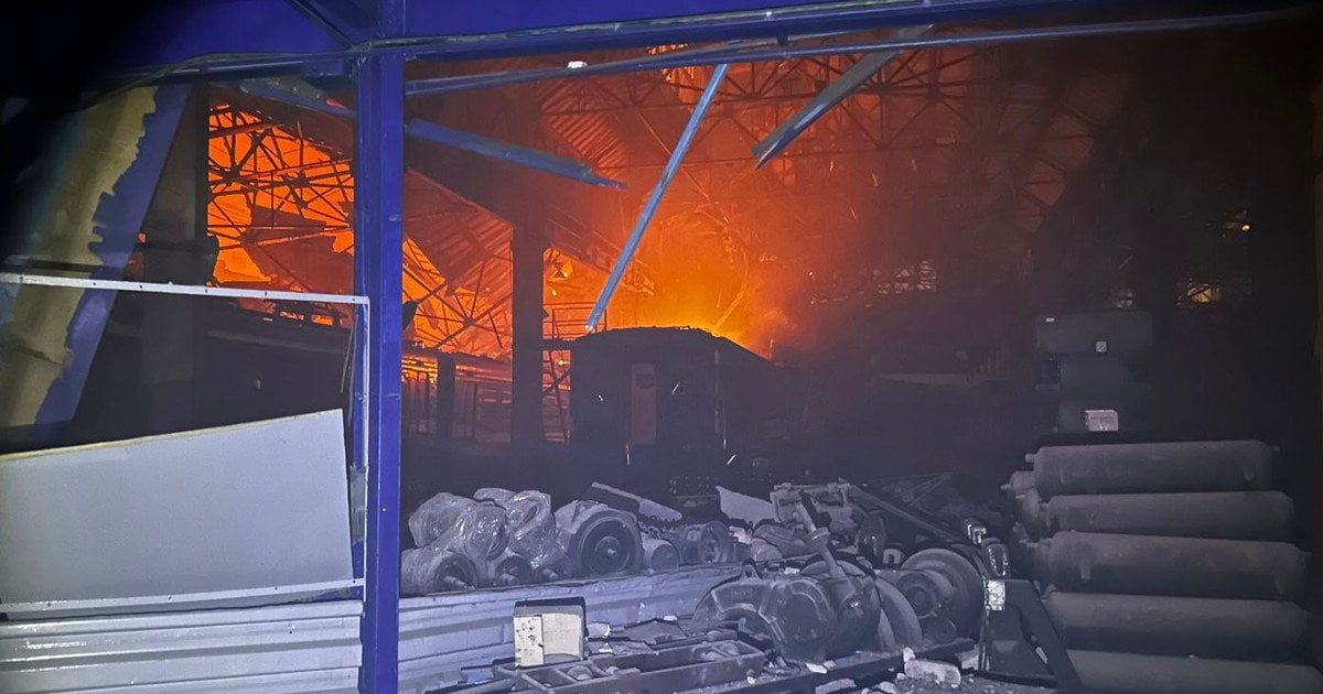 Массированная атака на Днепр: в городе многочисленные попадания
