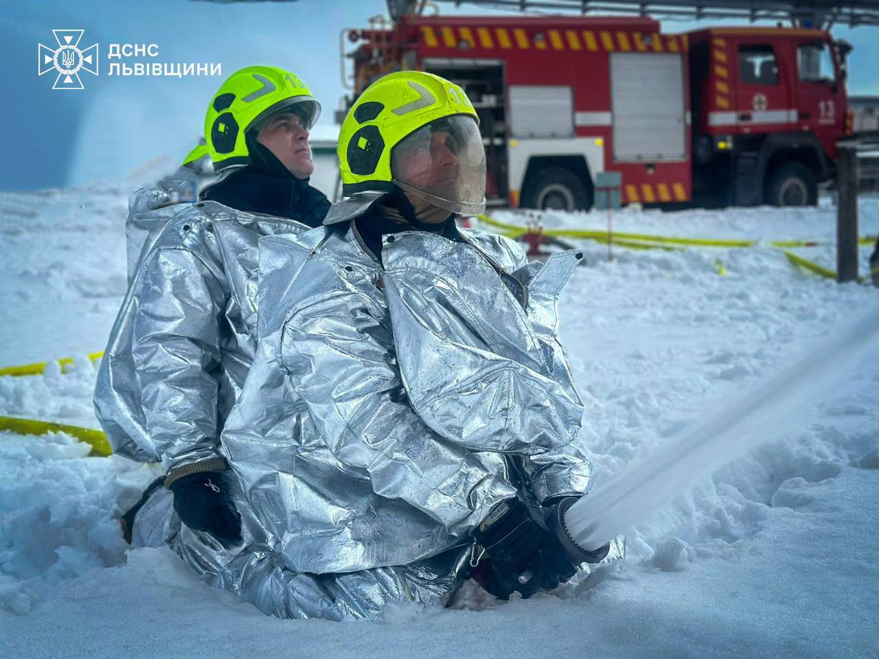 РФ ударила по стратегически важному объекту во Львовской области. Технологические процессы остановлены