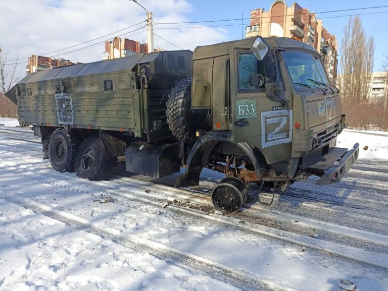 Общие боевые потери РФ с начала войны — около 1 261 420 человек (+920 в сутки), 11 698 танков, 37 560 артсистем, 24 086 ББМ — Генштаб ВСУ