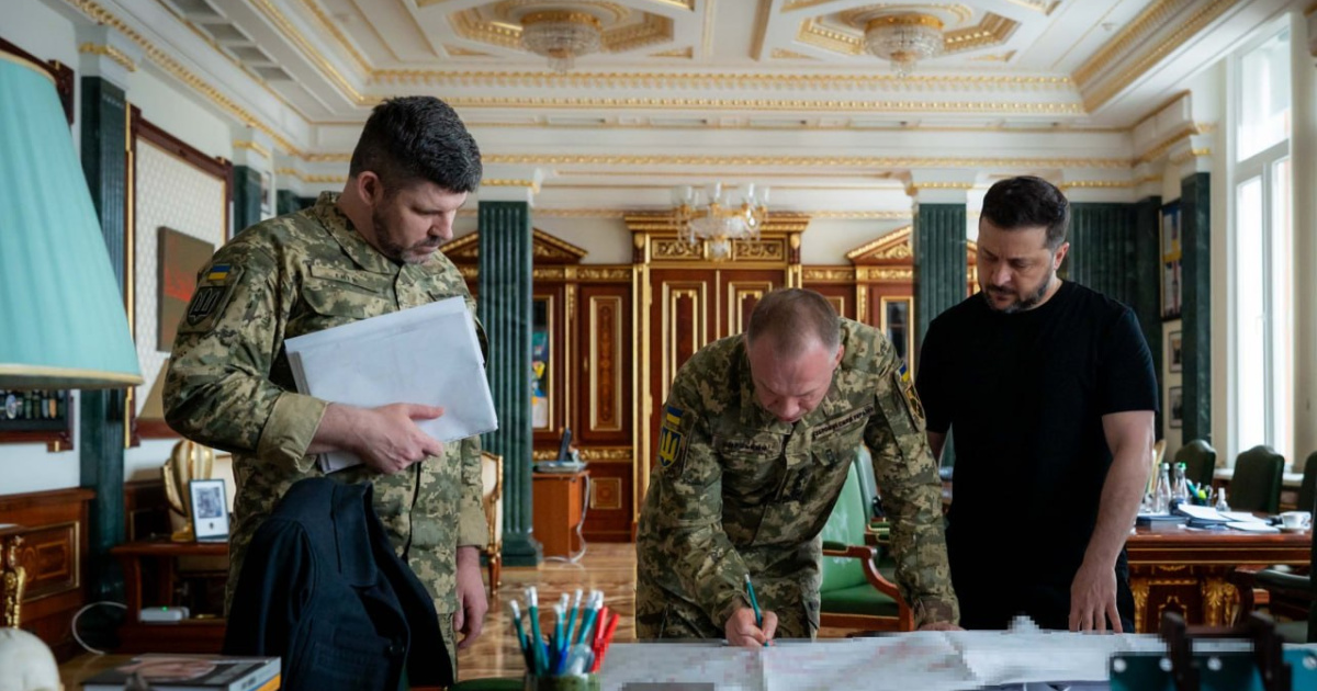 Zelensky discussed prospects in the Oleksandriv and Pokrov directions with Syrsky and Gnatov