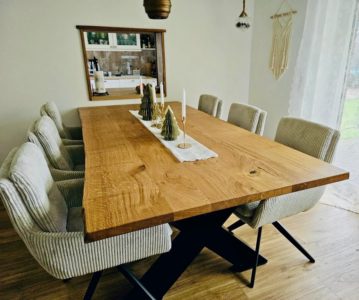 Handgefertigter Tisch 5