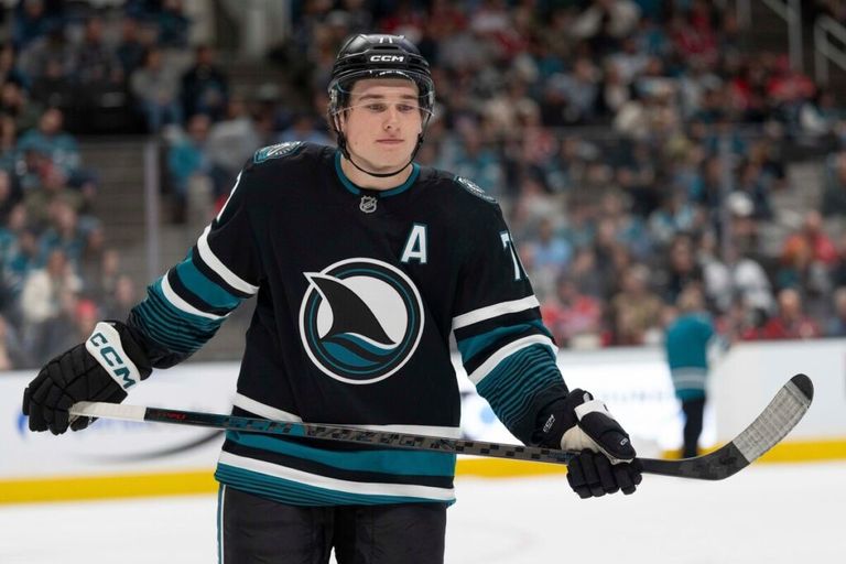 Kanādiešu zvaigzne Selebrini paraksta lielāko NHL sezonas līgumu
