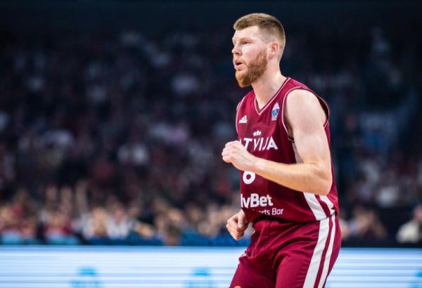 Dāvis Bertāns liek punktu 15 gadu garajai karjerai izlasē