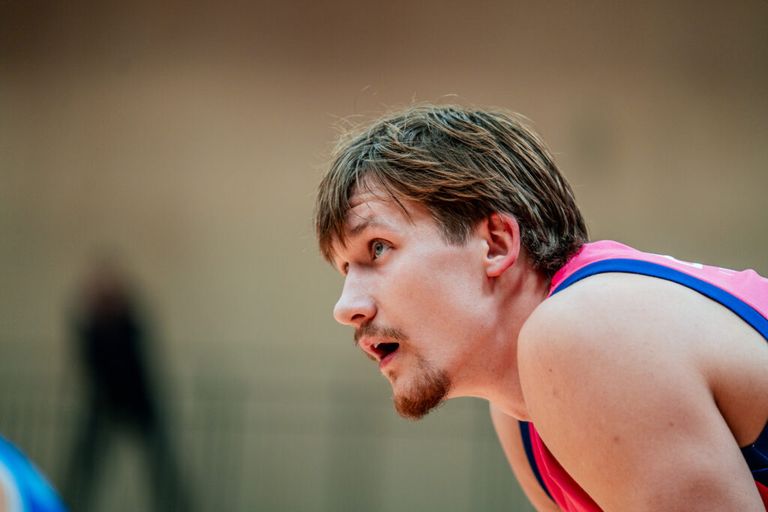 Bērziņš palielina latviešu skaitu Islandē