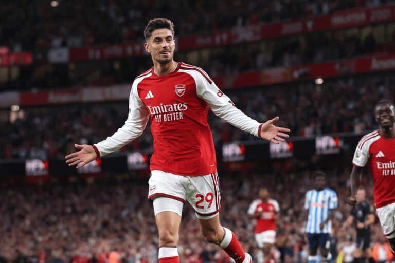 “Arsenal” iesāk Premjerlīgas sezonu ar trīs gūtiem vārtiem