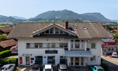 M&R BURGBERG