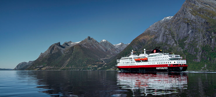 66931_hurtigruten_hjorundfjorden_norway_VISITNORWAY.JPG