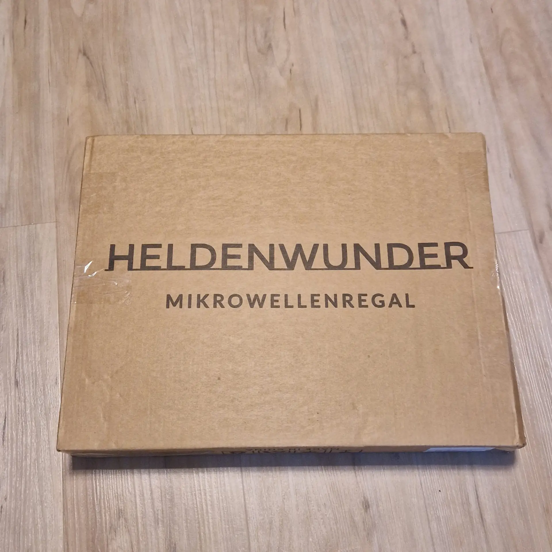 Mikrowellenregal
Verpackung