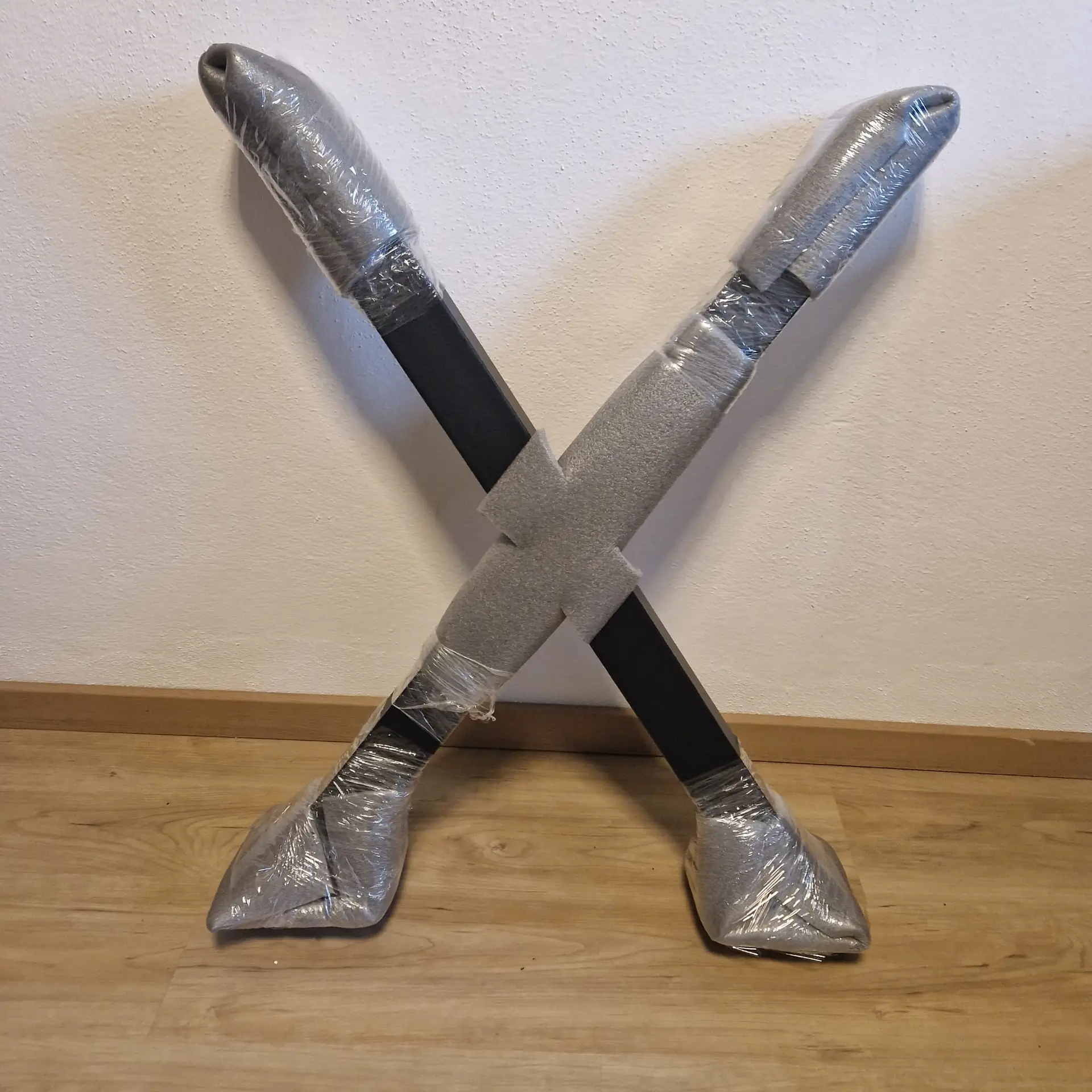 Tischkufen X-Form
Verpackung