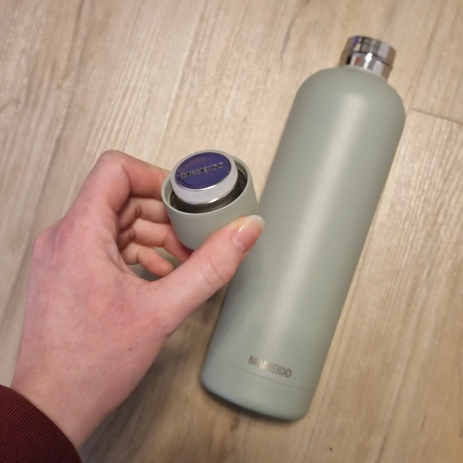 Thermosflasche
Deckel und Flasche
750 ml, Desert Sage