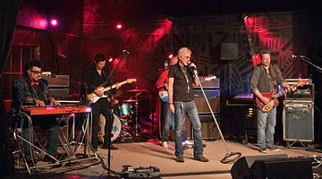 Why Billy Bob Thornton Is Trending Across the U.S. Right Now