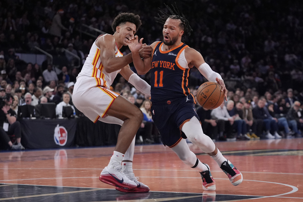 Knicks Rally for Comeback Win Over Hawks
