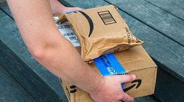 Amazon and USPS Reach Deal to Preserve 80% of Package Volume