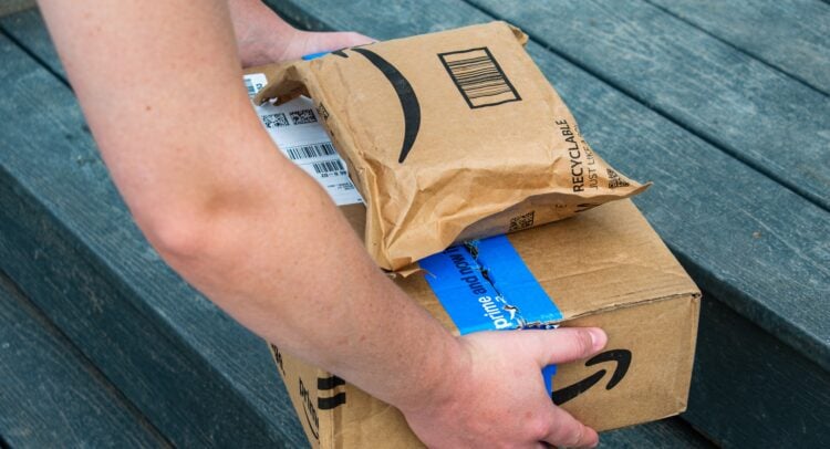 Amazon Secures Deal to Retain 80% of Package Volume with USPS