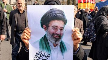 Почему в России активно ищут «моджтаба хаменеи»