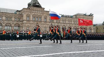 Парад Победы 2026: от слухов к дипломатическим сценам – что стоит за гранёными парадами Красной площади