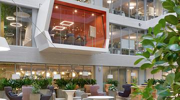 Турбулентные недели Сбербанка: от масштабного сбоя до киберугроз и новых регулятивных мер