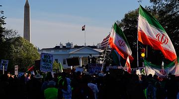 U.S. and Iran Reach Two‑Week Ceasefire as Trump Pulls Back Threats