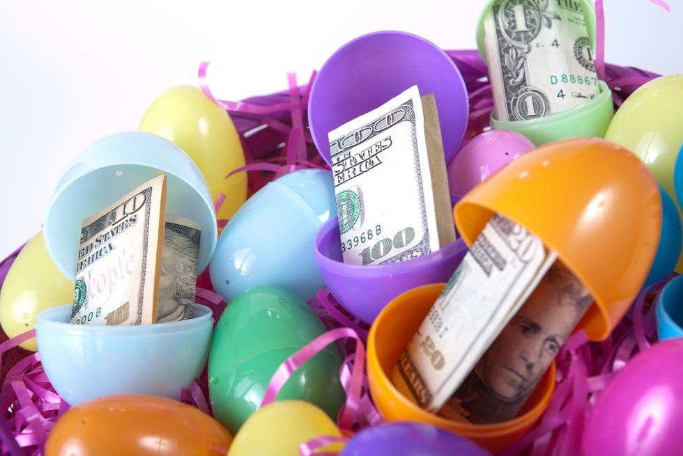 Why the ‘Are Banks Open on Easter Monday?’ Query Is Trending in the US