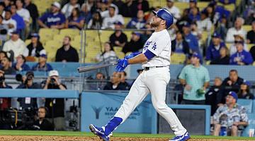 Max Muncy’s Contract Incentives and Heroic Three‑Homer Night Fuel Dodgers’ Early Season Surge