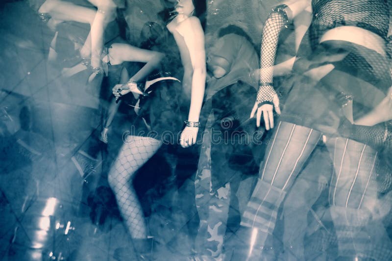 Why “Rave” Is Trending in the United States Right Now