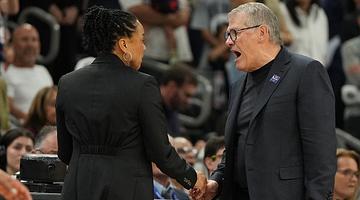 Why Geno Auriemma’s Apology Is Trending Across the U.S.