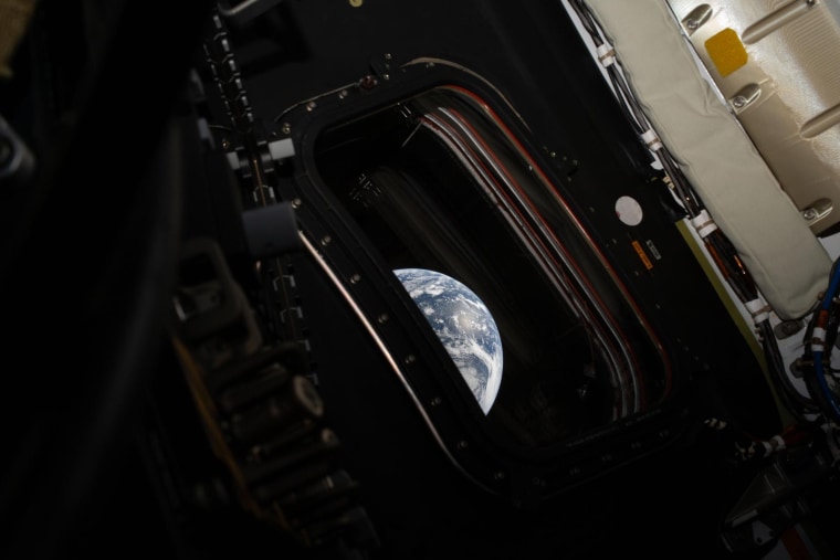 Artemis II Crew Shares First High‑Resolution Images of Earth En Route to the Moon