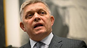 Роберт Фицо: от призывов к диалогу с Путиным до расследования по госизмене