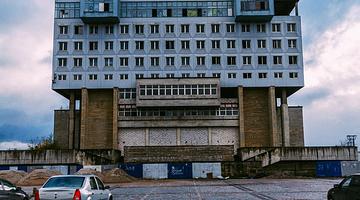 Огромный пожар в ТЦ «Гиант» в Калининграде охватил тысячу квадратных метров