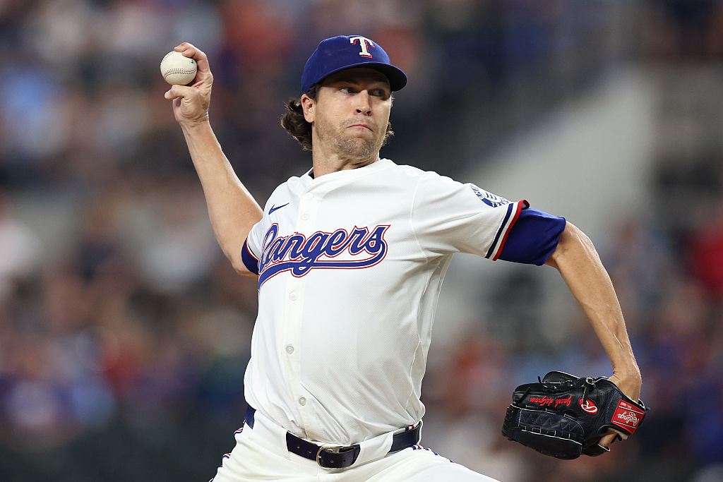 Rangers Snap Home Slump with 2-1 Victory Over Mariners