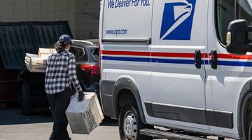 USPS Halts Pension Contributions as Cash Crisis Looms