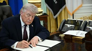 Justice Department Declares Presidential Records Act Unconstitutional, Sparks Lawsuit