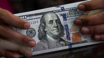 U.S. Dollar Holds Firm as Markets Pause Over Easter and Geopolitical Tensions Rise
