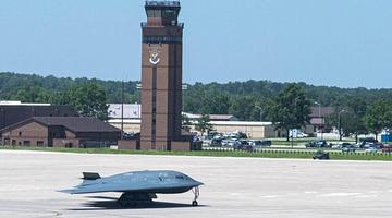 Почему «бомбардировщик» в топе поисковых запросов в России