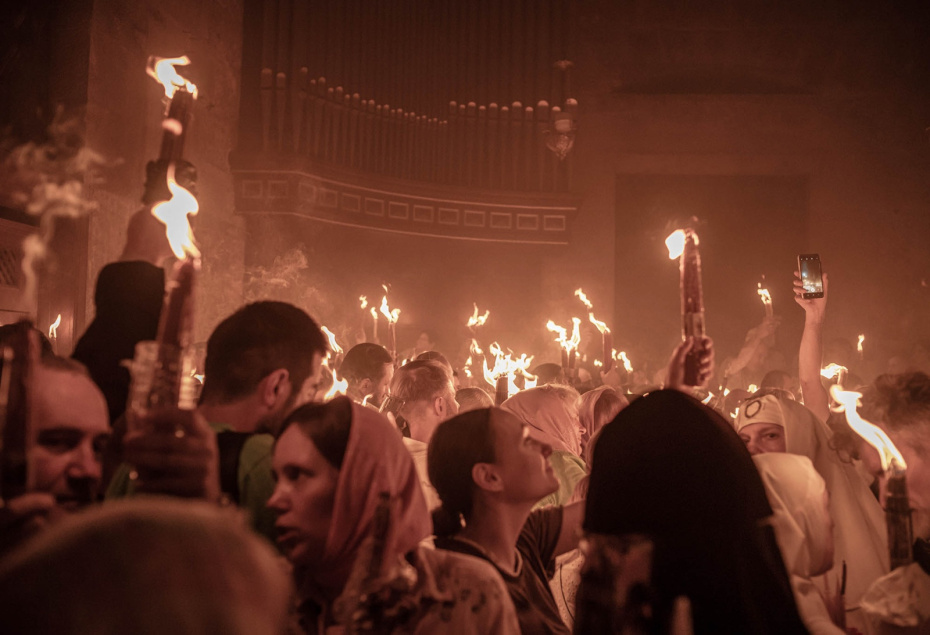 Иерусалим готовится к церемонии схождения Благодатного огня: российская делегация и усиленный полицейский контроль