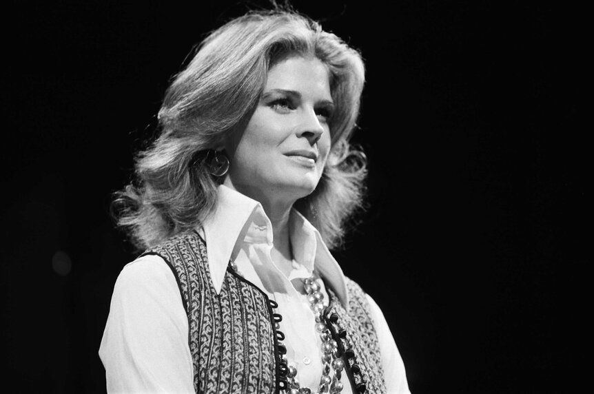 Candice Bergen’s Enduring Pulse: From ‘Murphy Brown’ to SNL’s Five‑Timer Milestone
