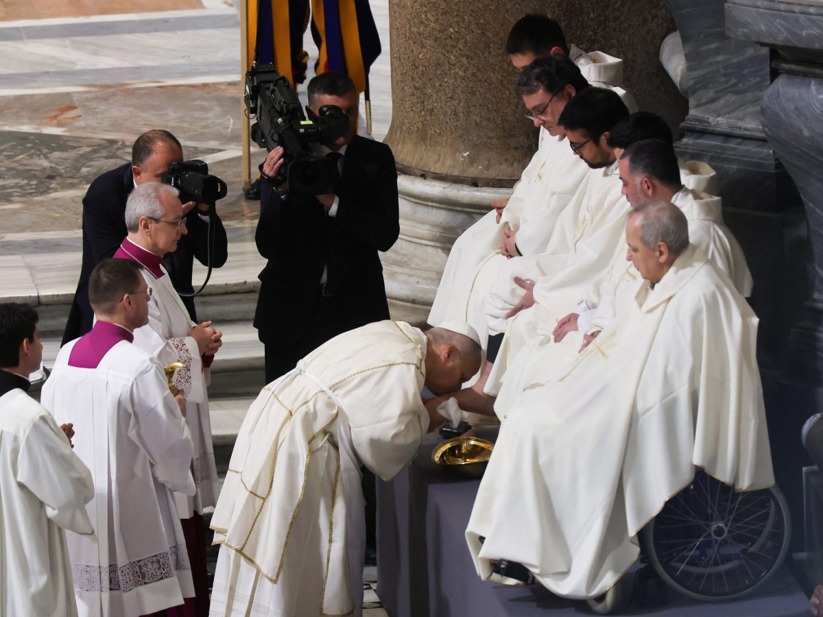 Pope and LDS Leaders Highlight Jesus’ Message of Service Ahead of Easter