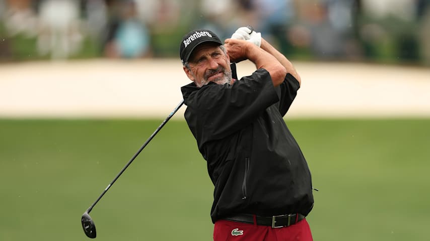 60-Year-Old Olazabal Stuns Masters, Leads Early Thursday