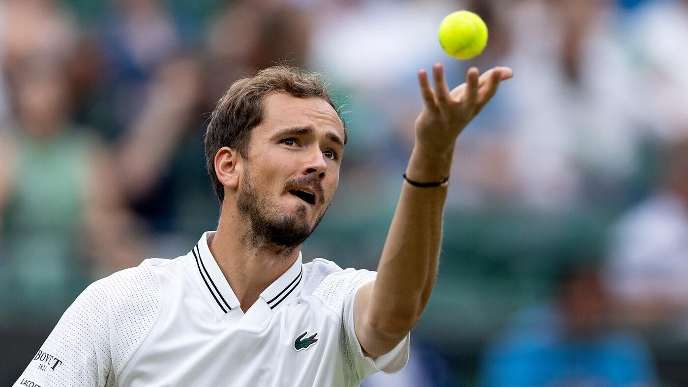 Почему Даниил Медведев в тренде в России: причины популярности в 2026 году