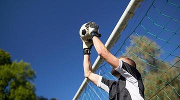 Почему «вратарь» в тренде в России: причины роста поисковых запросов