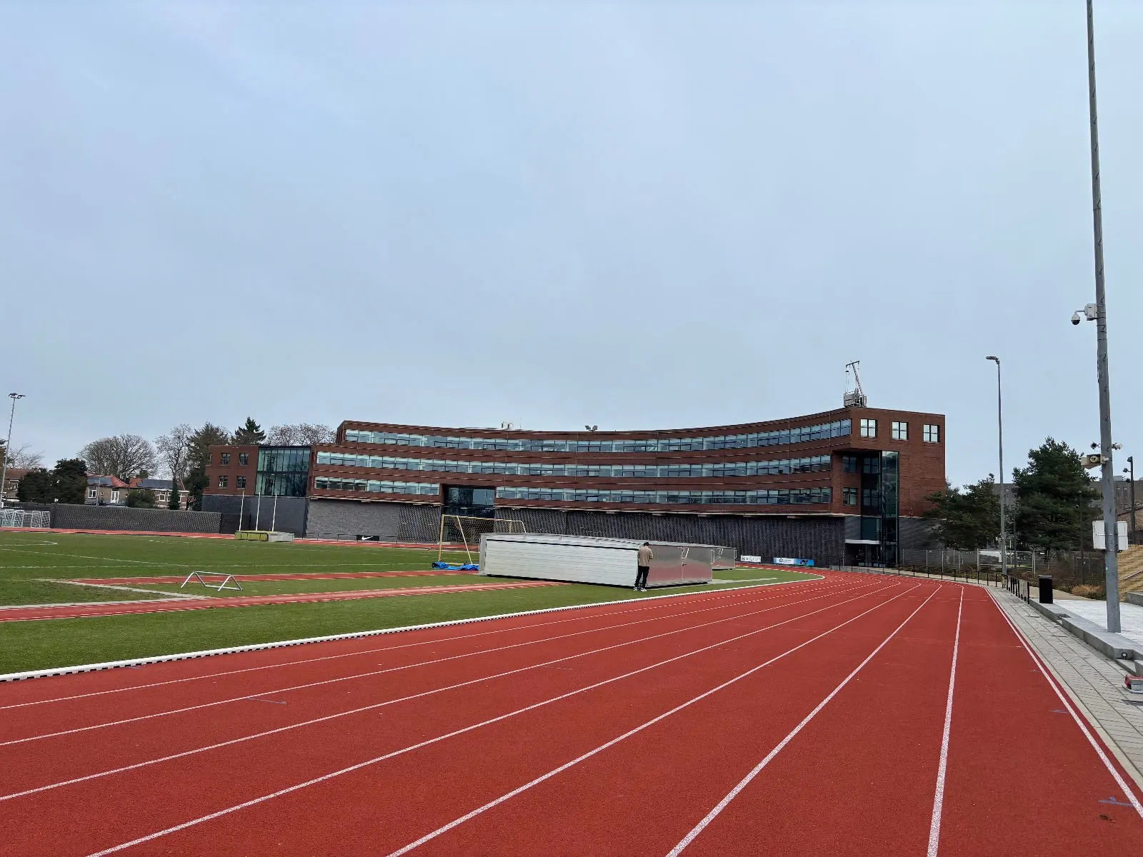 intervals 4 sets: 200-300-400 r/100 set rest/400